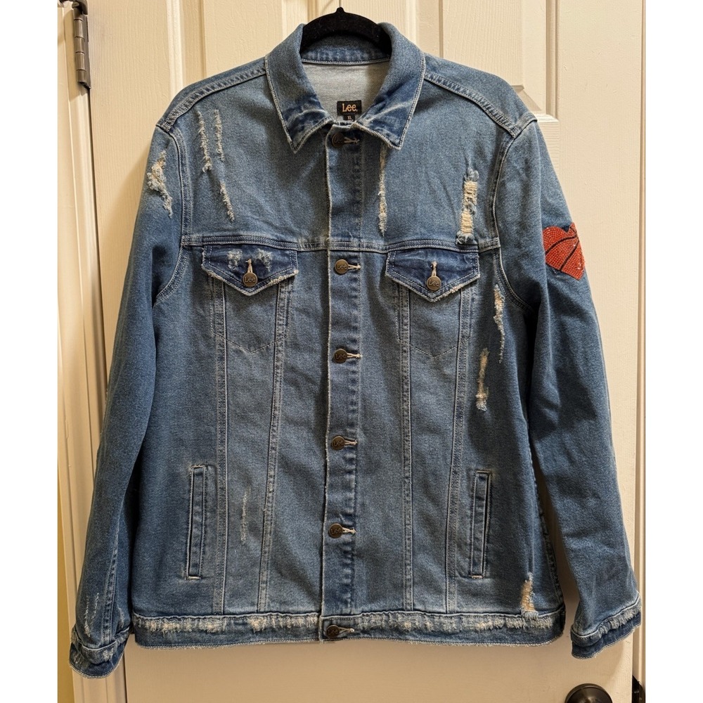 LEE Modern Series Size XL Lee is‎ Love Denim Trucker Jean Jacket W/ Bball Patch